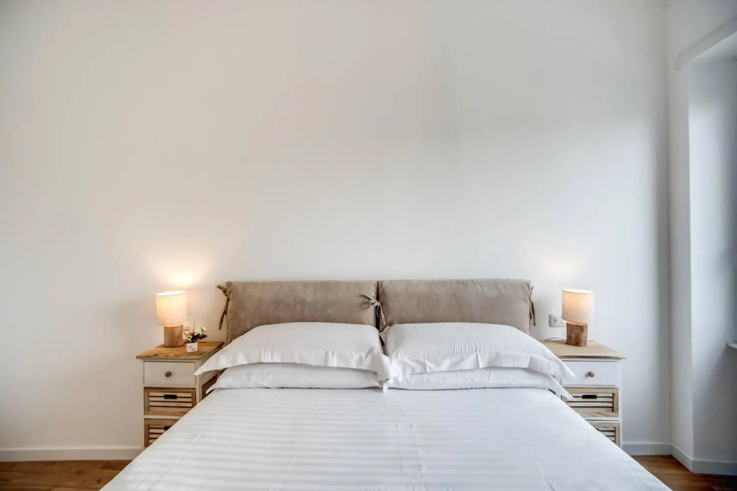 Naos Suite Close Popolo Square Rzym 0*,