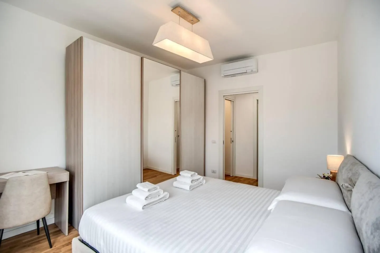 Naos Suite Close Popolo Square Rome Italy